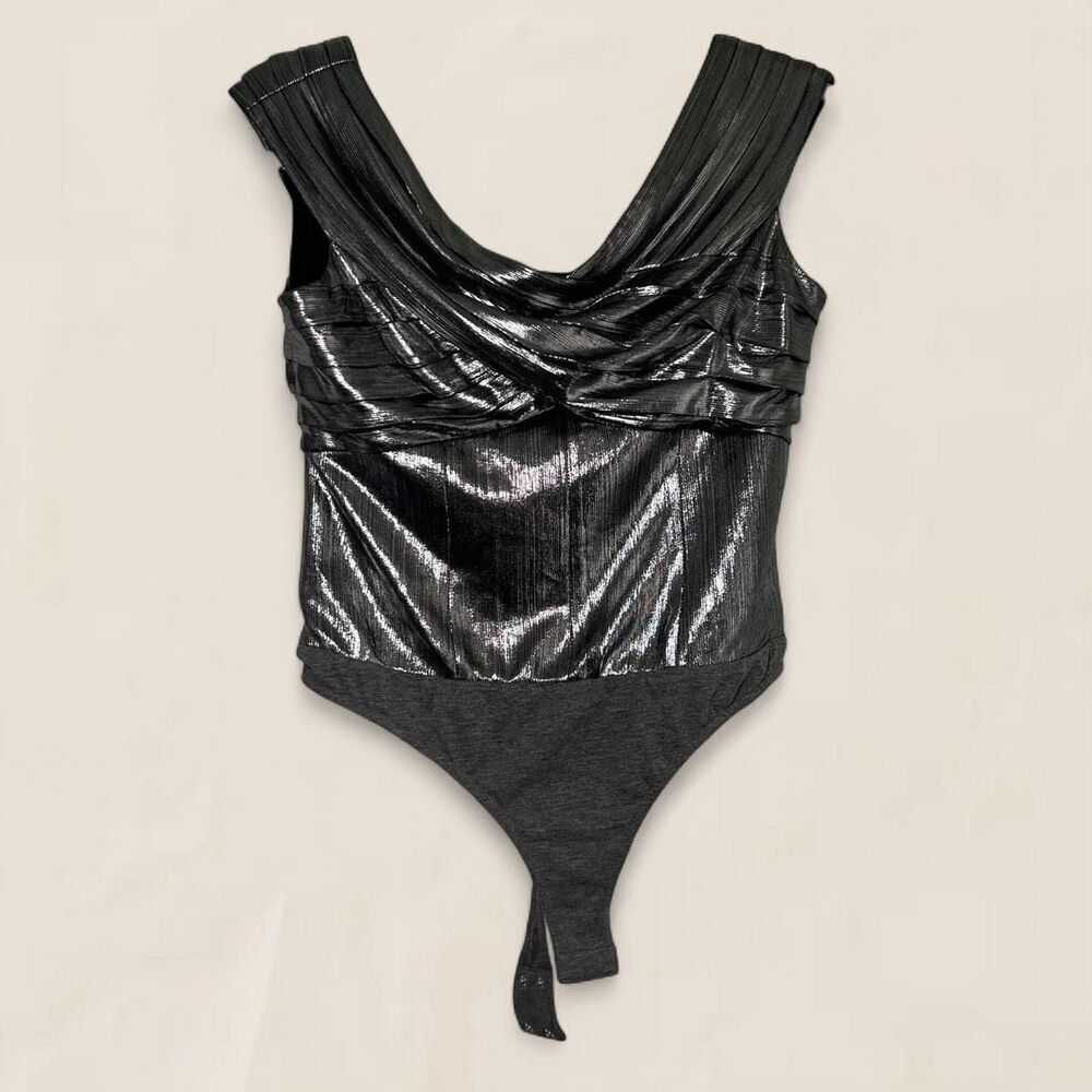 Retrofête Rowan Party Metallic Chrome Off Shoulder Bodysuit Medium - Picture 2 of 7